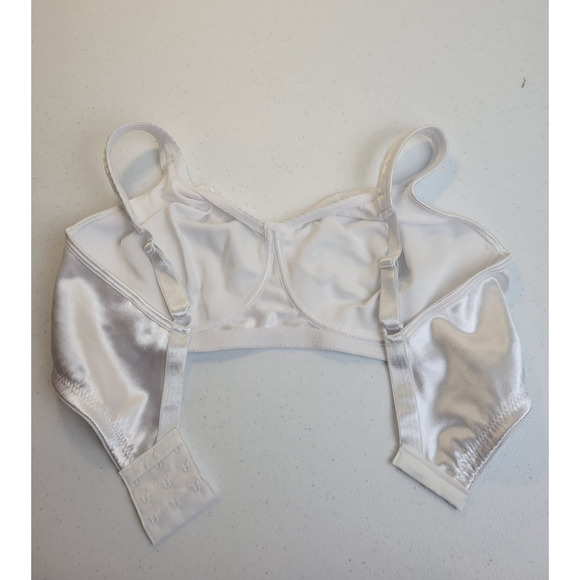 Playtex 18 Hour White Ultimate Lift and Support Wire Free T-Shirt Bra Size 36D - Picture 6 of 7